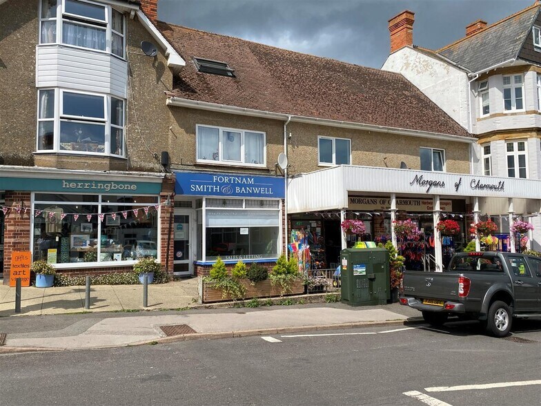 2 The Street, Charmouth à louer - Photo de l’immeuble – Image 2 sur 4