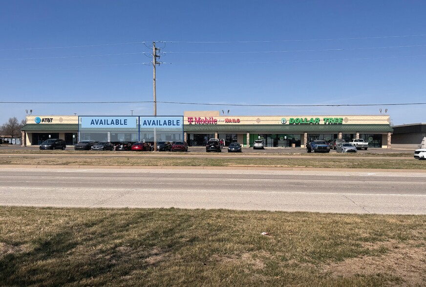 2710 W Central Ave, El Dorado, KS à louer - Photo principale – Image 1 sur 2