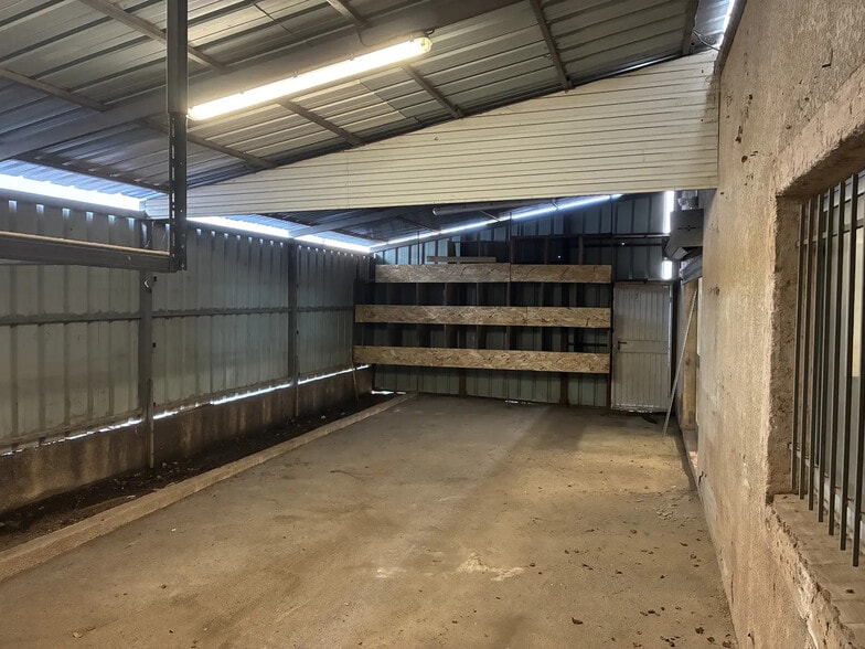 Local d'activités dans Fréjus à vendre - Photo intérieure – Image 3 sur 7