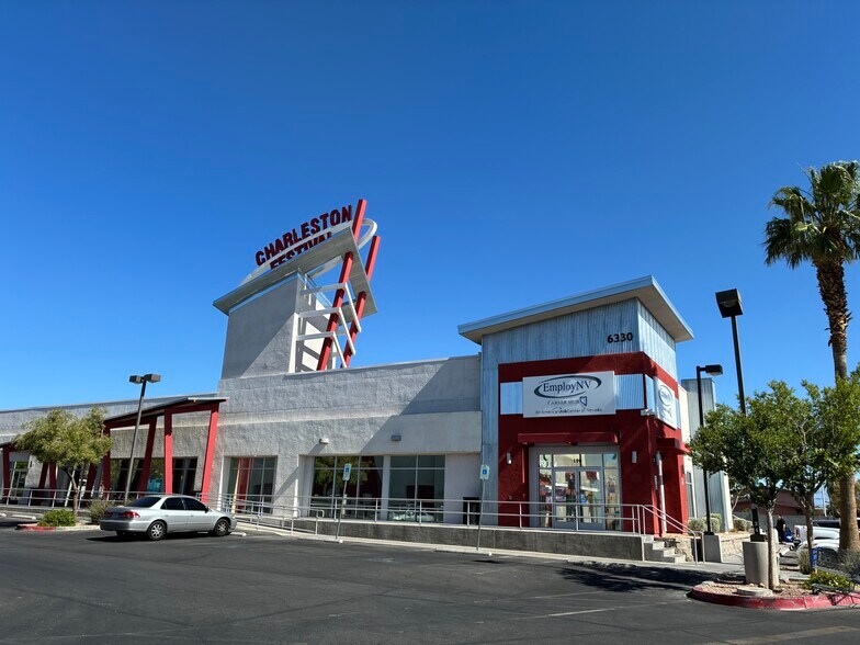 6250-6350 W Charleston Blvd, Las Vegas, NV à louer - Photo de l’immeuble – Image 2 sur 14