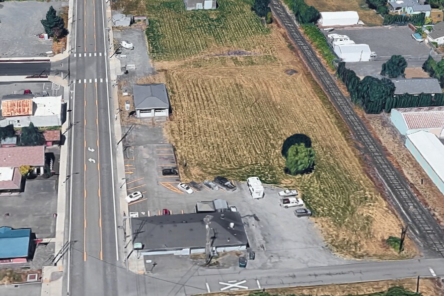 180 SE 10th St, Dundee, OR à vendre - Autre – Image 3 sur 4