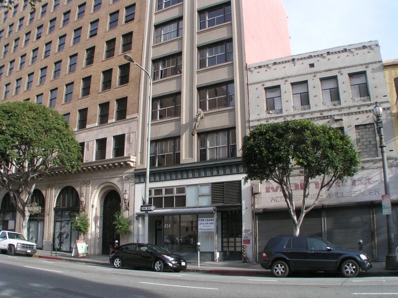 812-814 S Spring St, Los Angeles, CA à louer - Photo de l’immeuble – Image 2 sur 29