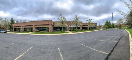 2505 Green Tech Dr, State College, PA à louer Autre– Image 1 sur 9