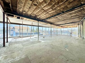 115 E Main St, Smithtown, NY à louer Photo intérieure– Image 2 sur 8