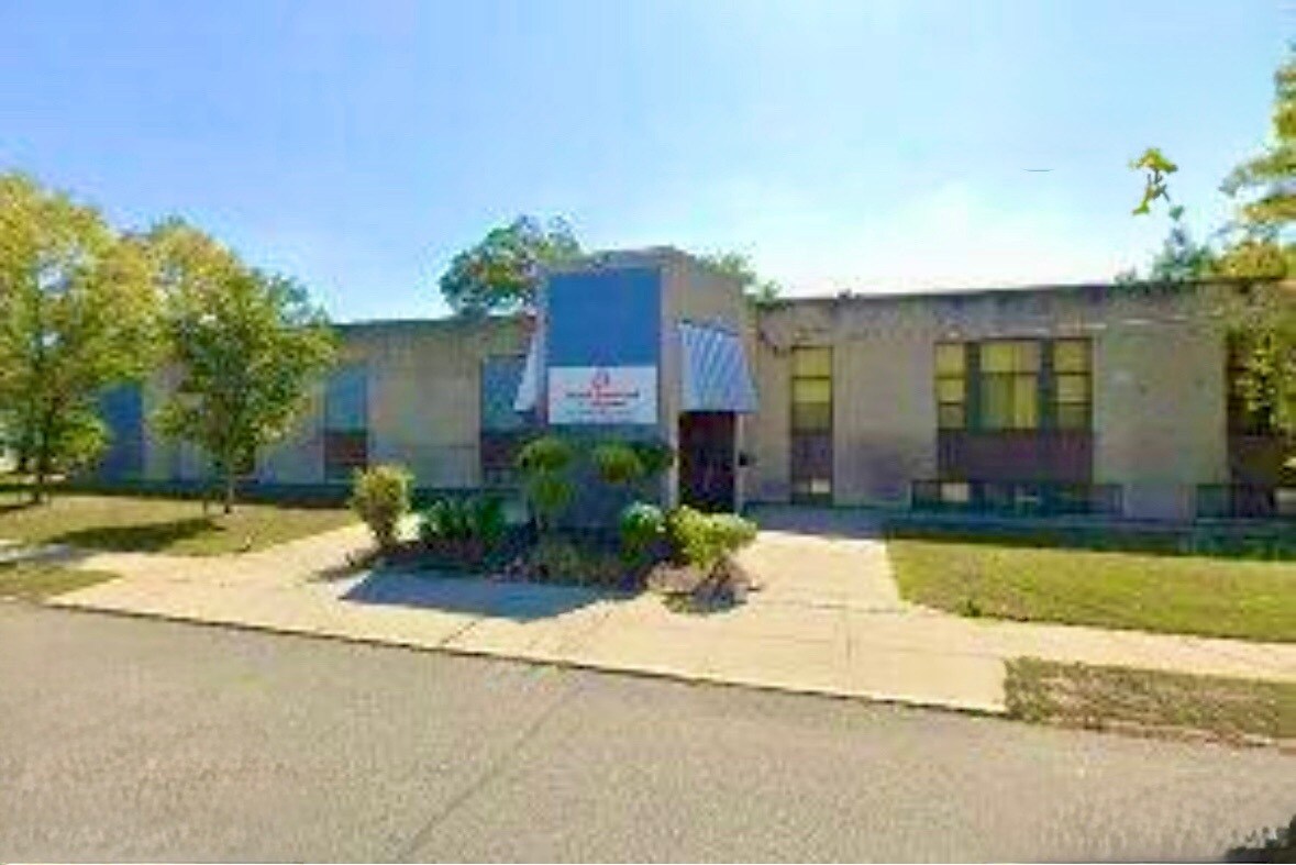 330 Central Ave, Deer Park, NY à vendre Photo principale– Image 1 sur 16