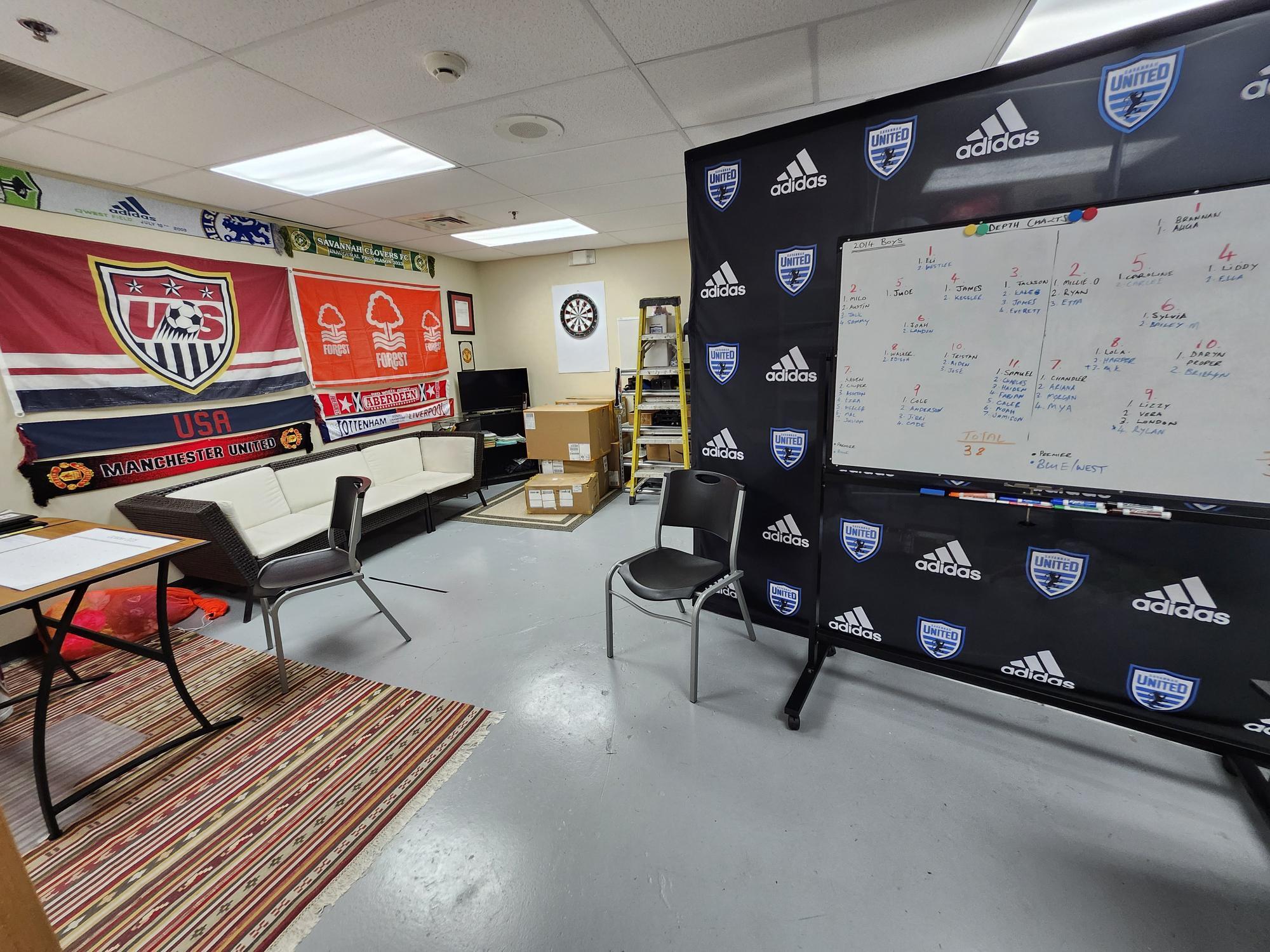 702 Mall Blvd, Savannah, GA à louer Photo intérieure– Image 1 sur 4