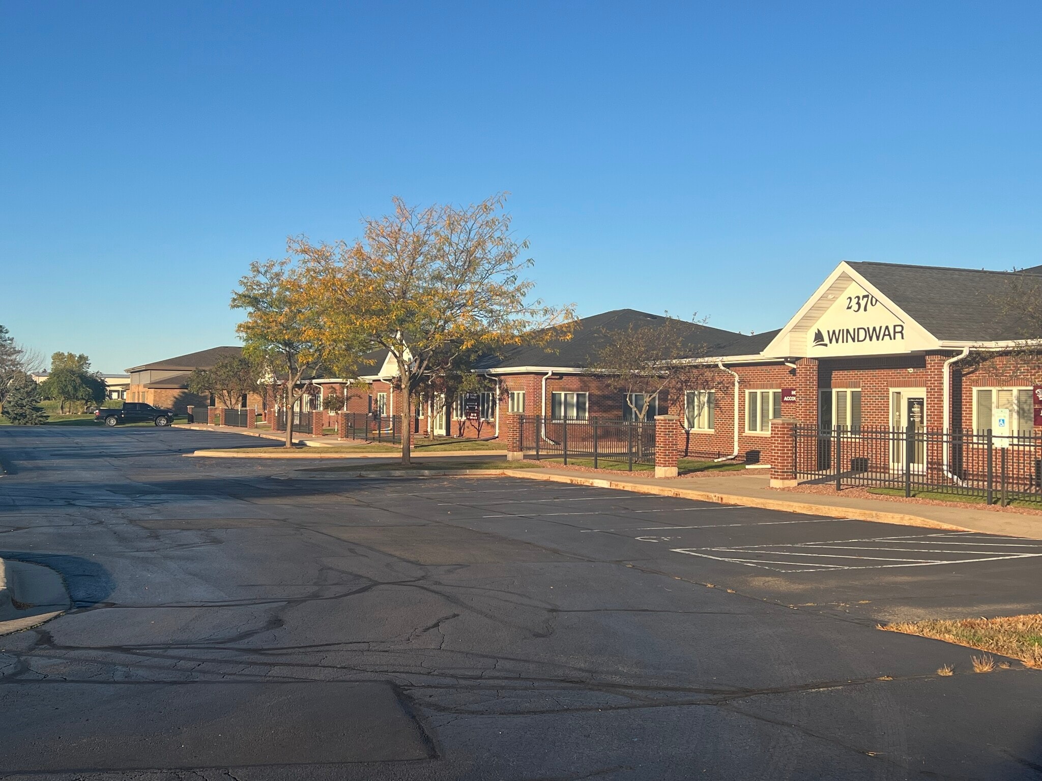 2360-2390 State Road 44, Oshkosh, WI à louer Photo de l’immeuble– Image 1 sur 4