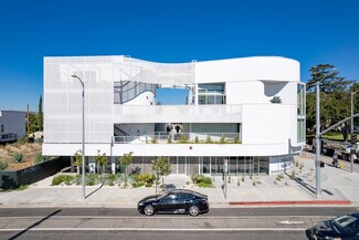 Plus de détails pour 11700 W Magnolia Blvd, Valley Village, CA - Logement à vendre