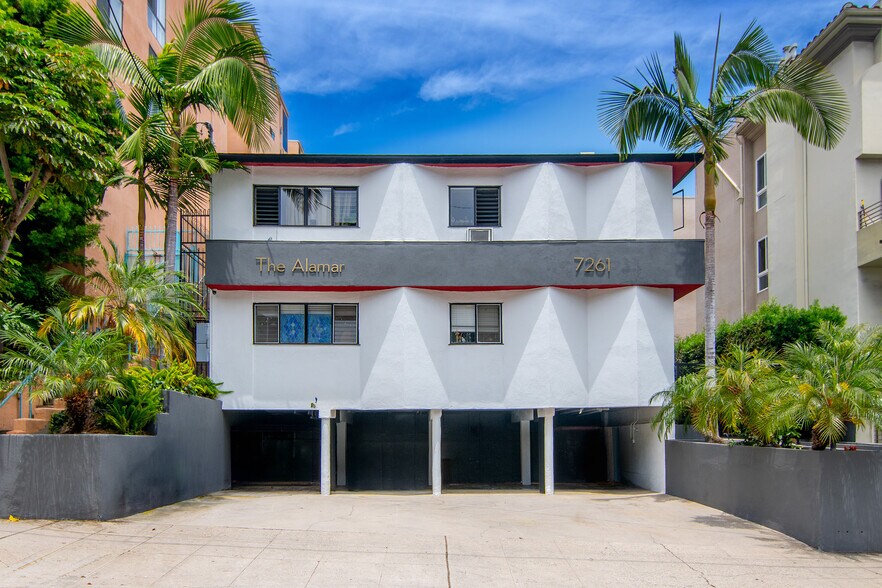 7261 Franklin Ave, Los Angeles, CA à vendre - Photo de l’immeuble – Image 1 sur 12