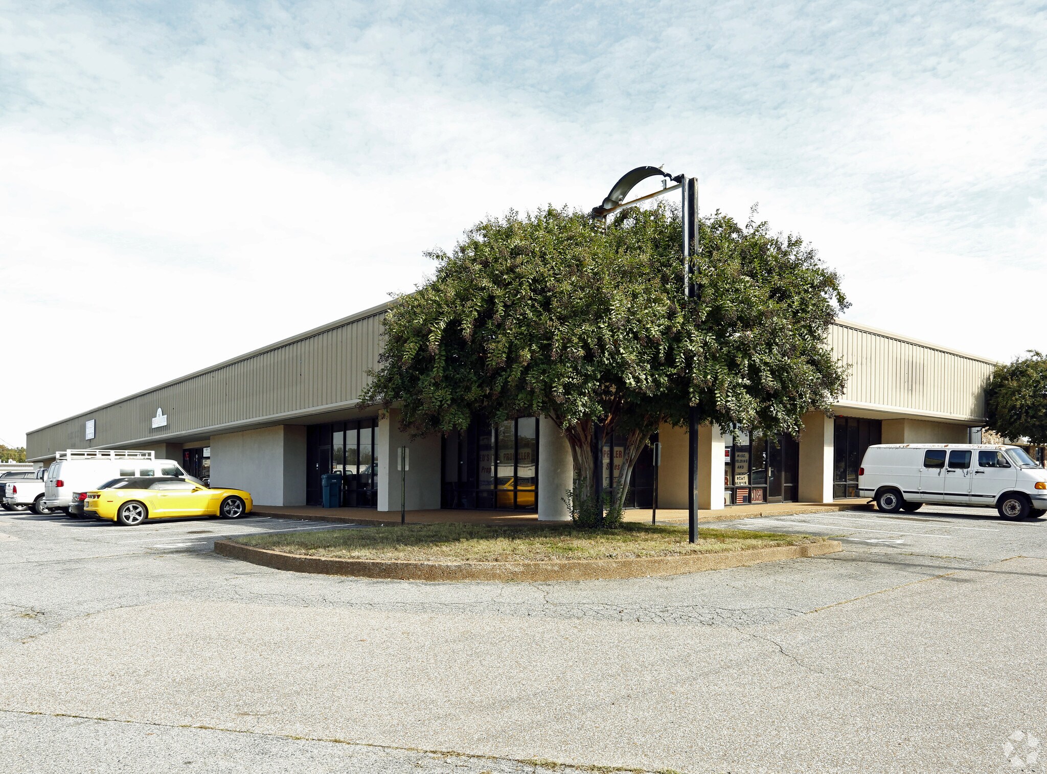 5210 Pleasant View Rd, Memphis, TN à louer Photo principale– Image 1 sur 30