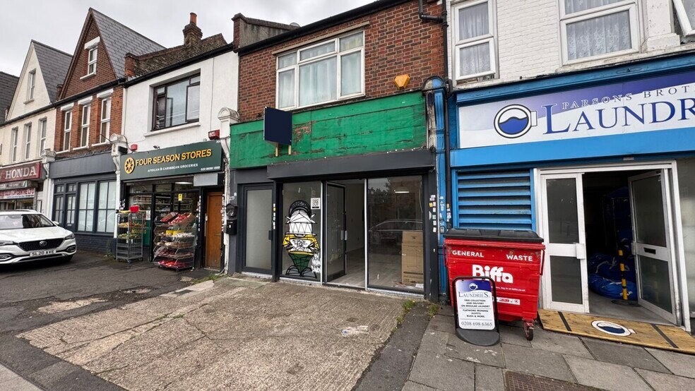 298 Sangley Rd, Londres à louer - Photo de l’immeuble – Image 3 sur 5