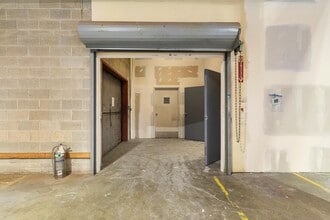 270 S Hanford St, Seattle, WA à louer Photo intérieure– Image 2 sur 7