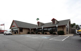 Plus de détails pour 120 Gallery Center Dr, Mooresville, NC - Local commercial à vendre