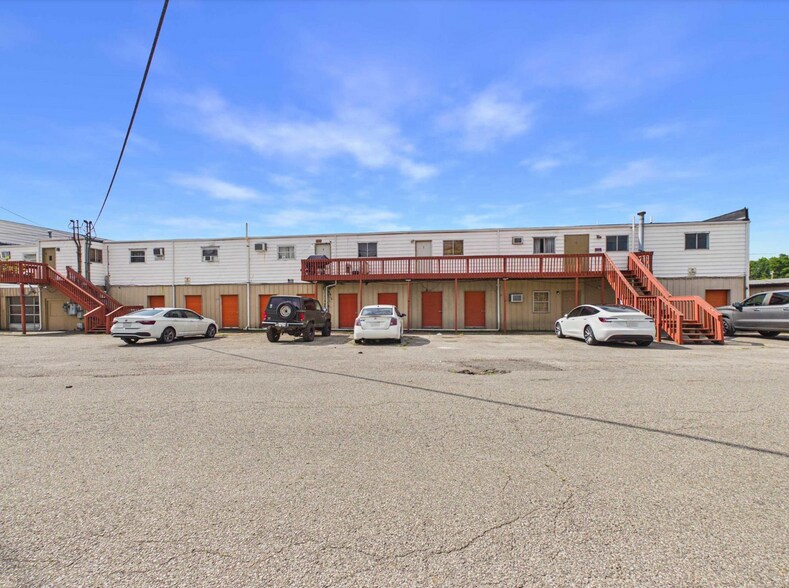 838 Adams Ave, Huntington, WV à vendre - Photo de l’immeuble – Image 2 sur 20