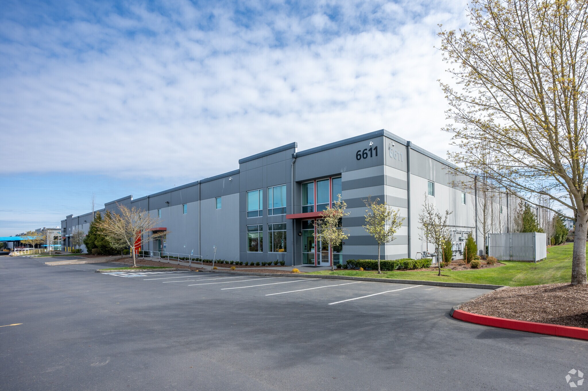 6611 Associated Blvd, Everett, WA à vendre Photo principale– Image 1 sur 14