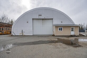 3042 S Big Lake Rd, Wasilla, AK à louer Photo de l’immeuble– Image 1 sur 23