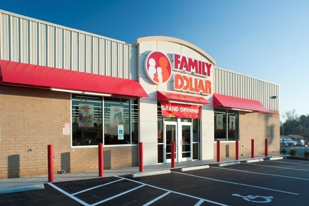 821 Chartiers Ave, McKees Rocks, PA à vendre Photo principale– Image 1 sur 6