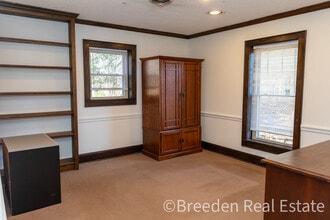 204 E McDowell St, Morganton, NC à louer Photo intérieure– Image 2 sur 16