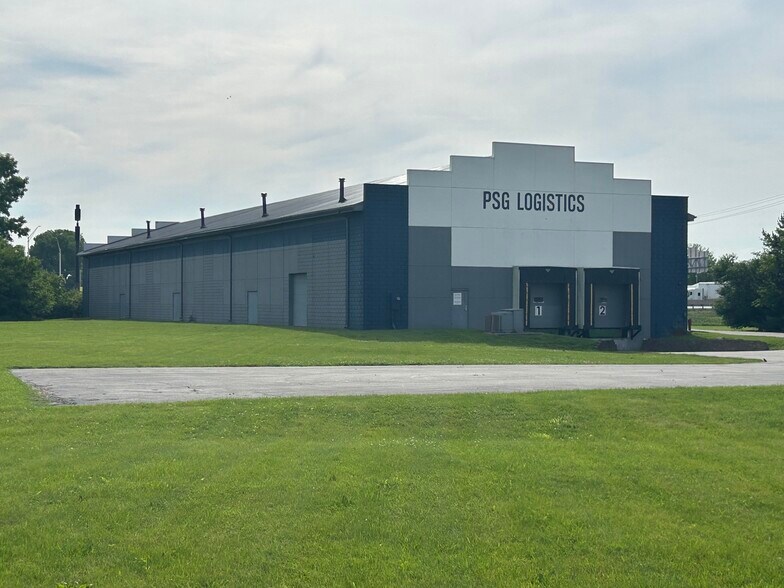 302 Sam Ralston Rd, Lebanon, IN à vendre - Photo de l’immeuble – Image 3 sur 12