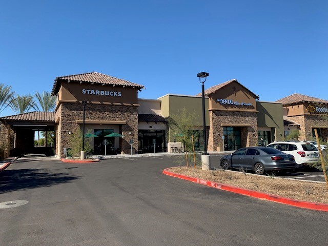 S Dobson Rd, Chandler, AZ à louer - Photo de l’immeuble – Image 2 sur 12