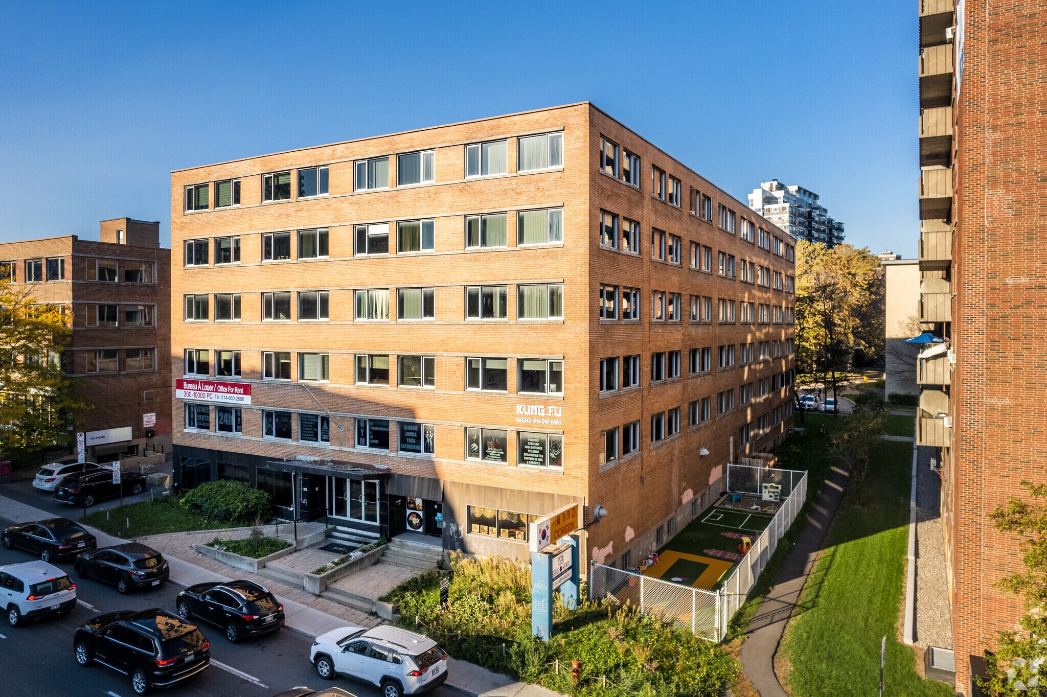 3281-3295 Boul Cavendish, Montréal, QC à vendre Photo principale– Image 1 sur 6