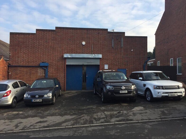 17 Banners St, Halesowen à louer - Photo de l’immeuble – Image 1 sur 3