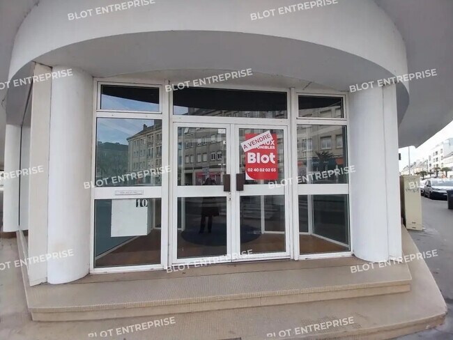 Plus de détails pour 10 Place François Blancho, Saint-Nazaire - Bureau à vendre
