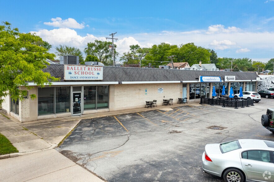 4503-4515 Oakton St, Skokie, IL à louer - Photo de l’immeuble – Image 1 sur 4