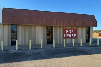 2451 34th St, Lubbock, TX à vendre Photo intérieure– Image 2 sur 9