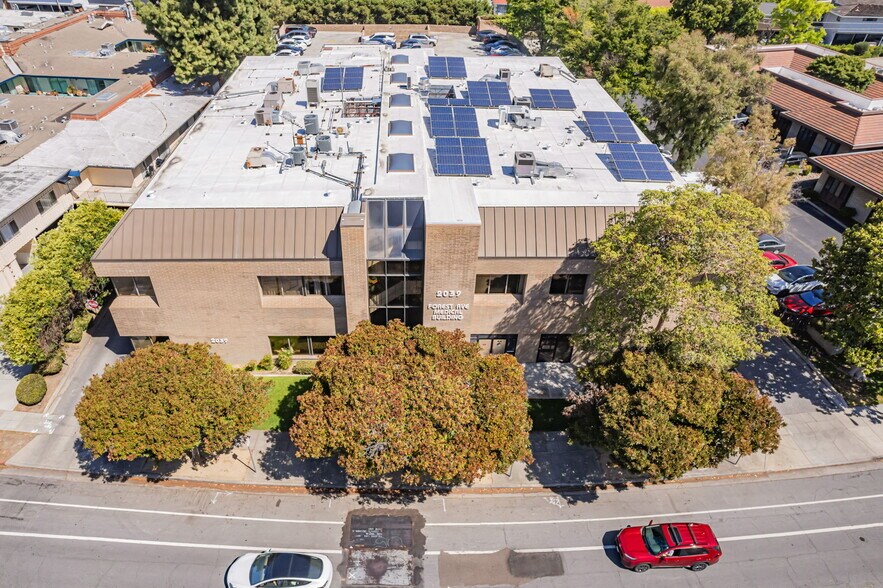 2039 Forest Ave, San Jose, CA à vendre - Photo de l’immeuble – Image 3 sur 38