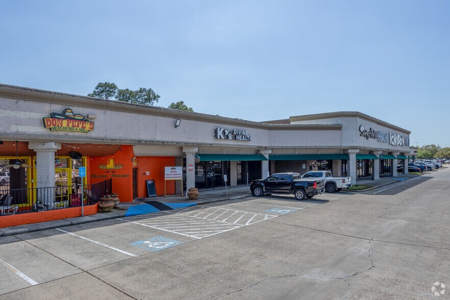 4802-4930 Fairmont Pky, Pasadena, TX à louer - Photo de l’immeuble – Image 3 sur 13