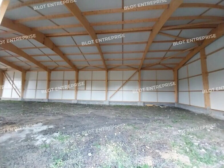 Local d’activités dans Ploudaniel à louer - Photo intérieure – Image 3 sur 6