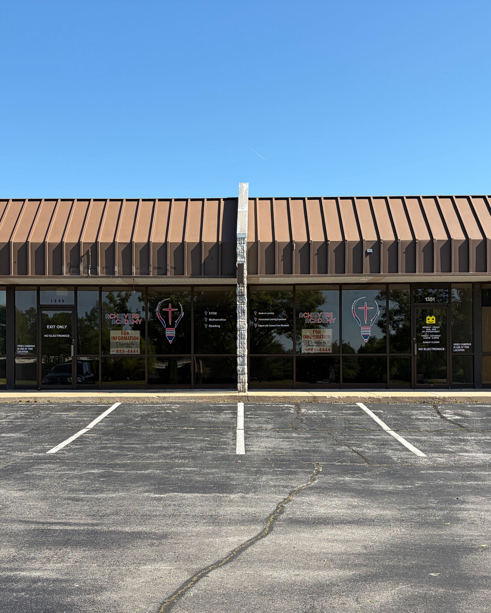 1333-1353 E Montclair St, Springfield, MO à louer Photo principale– Image 1 sur 8