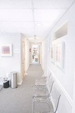 11 River St, Wellesley, MA à louer Photo intérieure– Image 2 sur 9