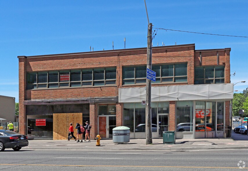 4822-4828 Yonge St, Toronto, ON à louer - Photo de l’immeuble – Image 3 sur 3