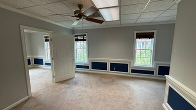 8409 Dunwoody Pl, Sandy Springs, GA à louer Photo intérieure– Image 1 sur 5