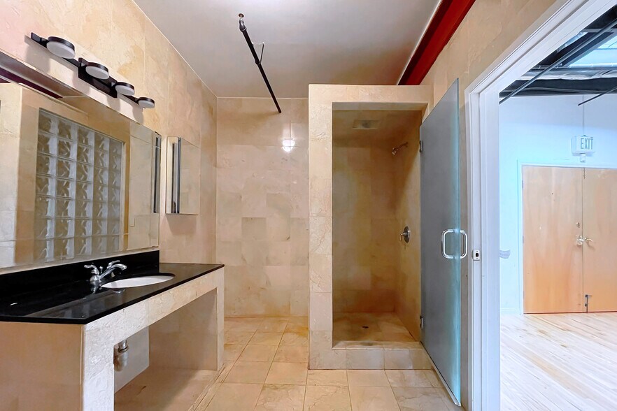 5401 W Alvern Cir, Los Angeles, CA à louer - Photo intérieure – Image 3 sur 10