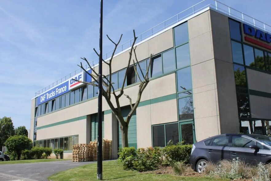 66 Rue Des Vanesses, Villepinte à louer - Photo de l’immeuble – Image 2 sur 24