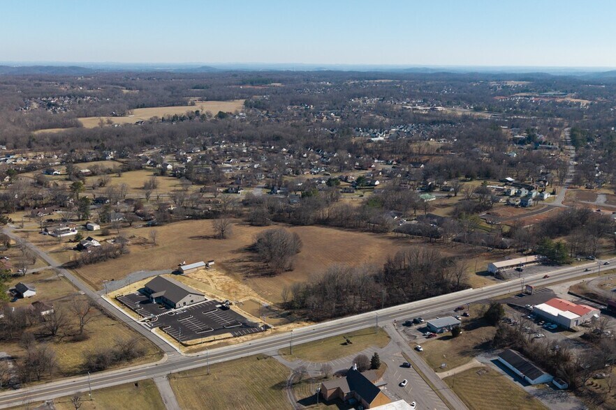 105 Eastside Dr, White House, TN à vendre - Photo de l’immeuble – Image 3 sur 14