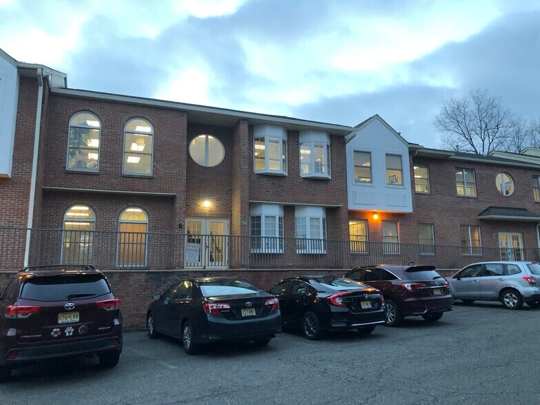 271 US Highway 46, Fairfield, NJ à vendre - Photo de l’immeuble – Image 2 sur 15