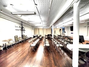 355-357 W 36th St, New York, NY à louer Photo intérieure– Image 1 sur 9