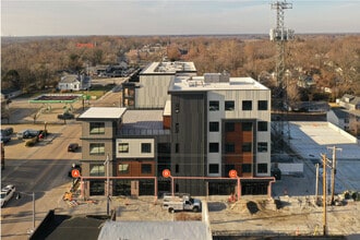 400 N Main St, Edwardsville, IL à louer Photo intérieure– Image 1 sur 2