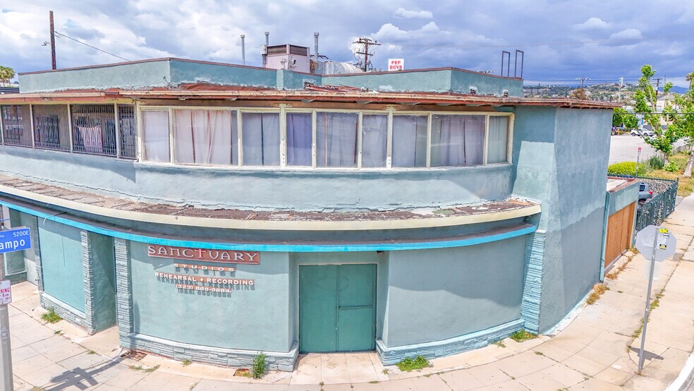 5221 E Beverly Blvd, East Los Angeles, CA à vendre - Photo de l’immeuble – Image 3 sur 27