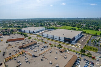 1170 Central Pky W, Mississauga, ON - VUE AÉRIENNE  vue de carte