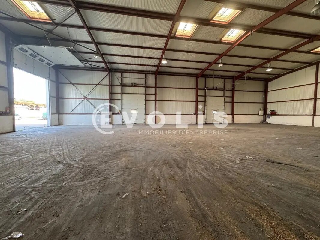 Local d’activités dans Rivery à louer Photo intérieure– Image 1 sur 5