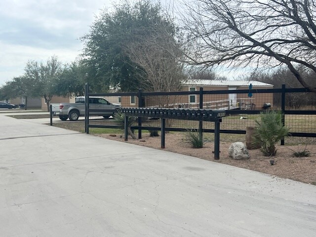 1911 Wald Rd, New Braunfels, TX à vendre - Photo de l’immeuble – Image 1 sur 37