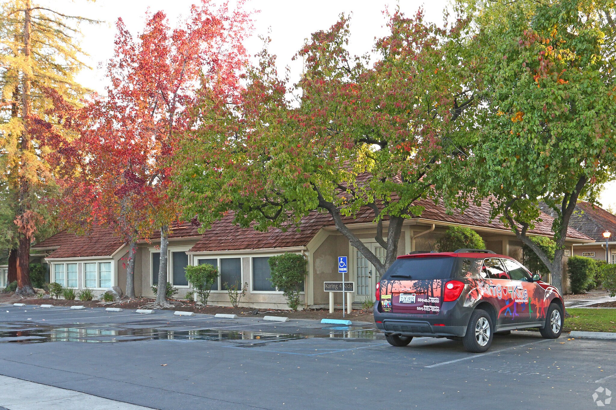 4930 E Yale Ave, Fresno, CA à louer Photo principale– Image 1 sur 7