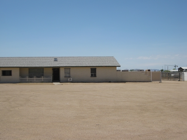 2307 W Houston Ave, Apache Junction, AZ à louer - Photo de l’immeuble – Image 3 sur 7