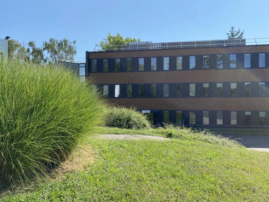 Bureau dans Dardilly à louer Photo de l’immeuble– Image 1 sur 11