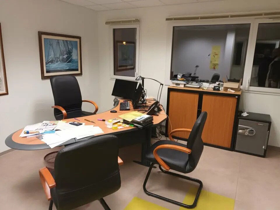 Bureau dans Yvetot à louer Photo de l’immeuble– Image 1 sur 14